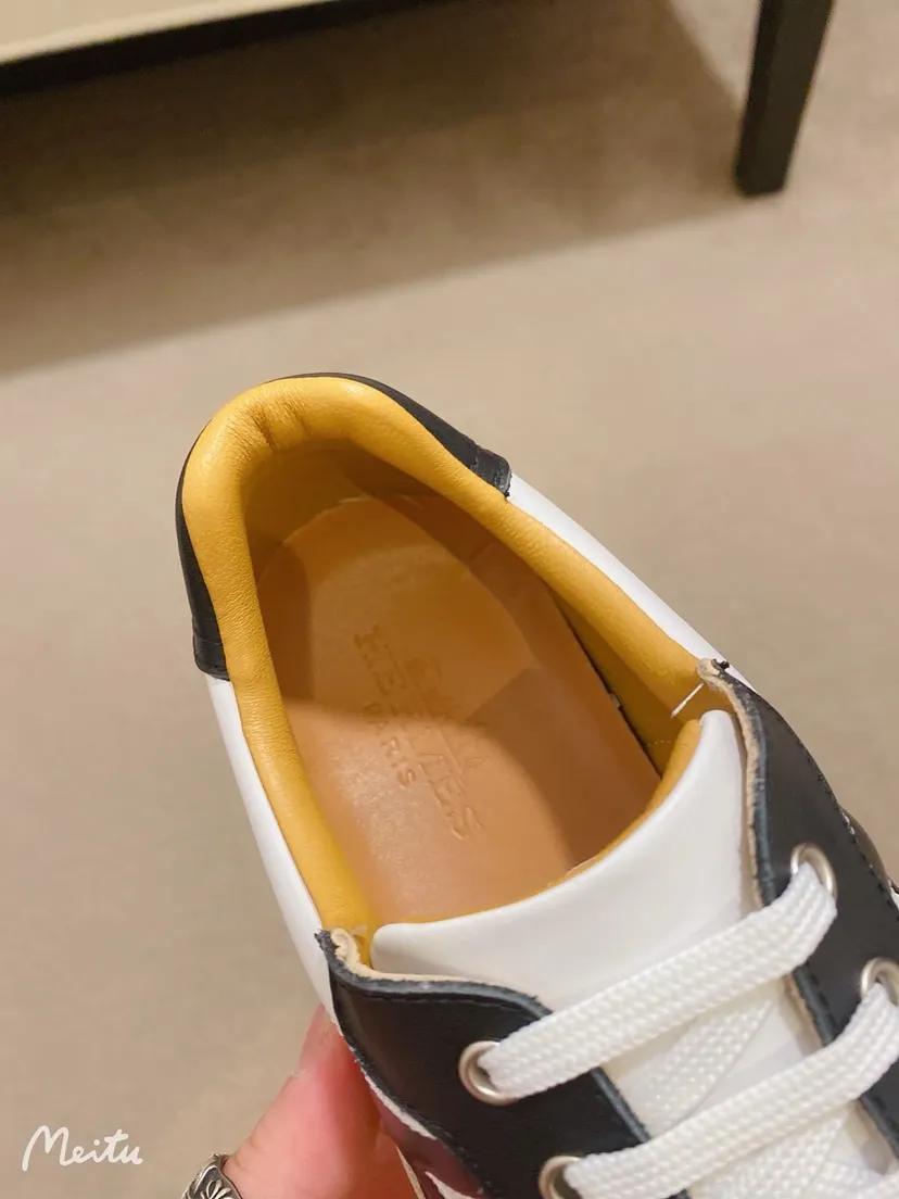 Ex-factory price: 500💰《HERMES》【Classic original single version】Hermès; top 🔝purchasing agent🔍🔍men's latest 🇺🇸sold simultaneously, original imported from Italy ▲▲first-layer cowhide ▲▲ (high-end, nobility and class) ) Exquisite workmanship (Italian 🇮🇹 imported water-dyed 🐂 cowhide lining) sole: original sole provided by the original factory, ⚠️exclusive double-layer activity·TPR·rubber·combined molded outsole; super comfortable·wear-resistant·non-slip·environmental protection The real thing is more beautiful when photographed in kind (high quality, following orders), you can come in and out at will * Number of yards: 38·39·40·41·42·43·44# (can be customized 45.)